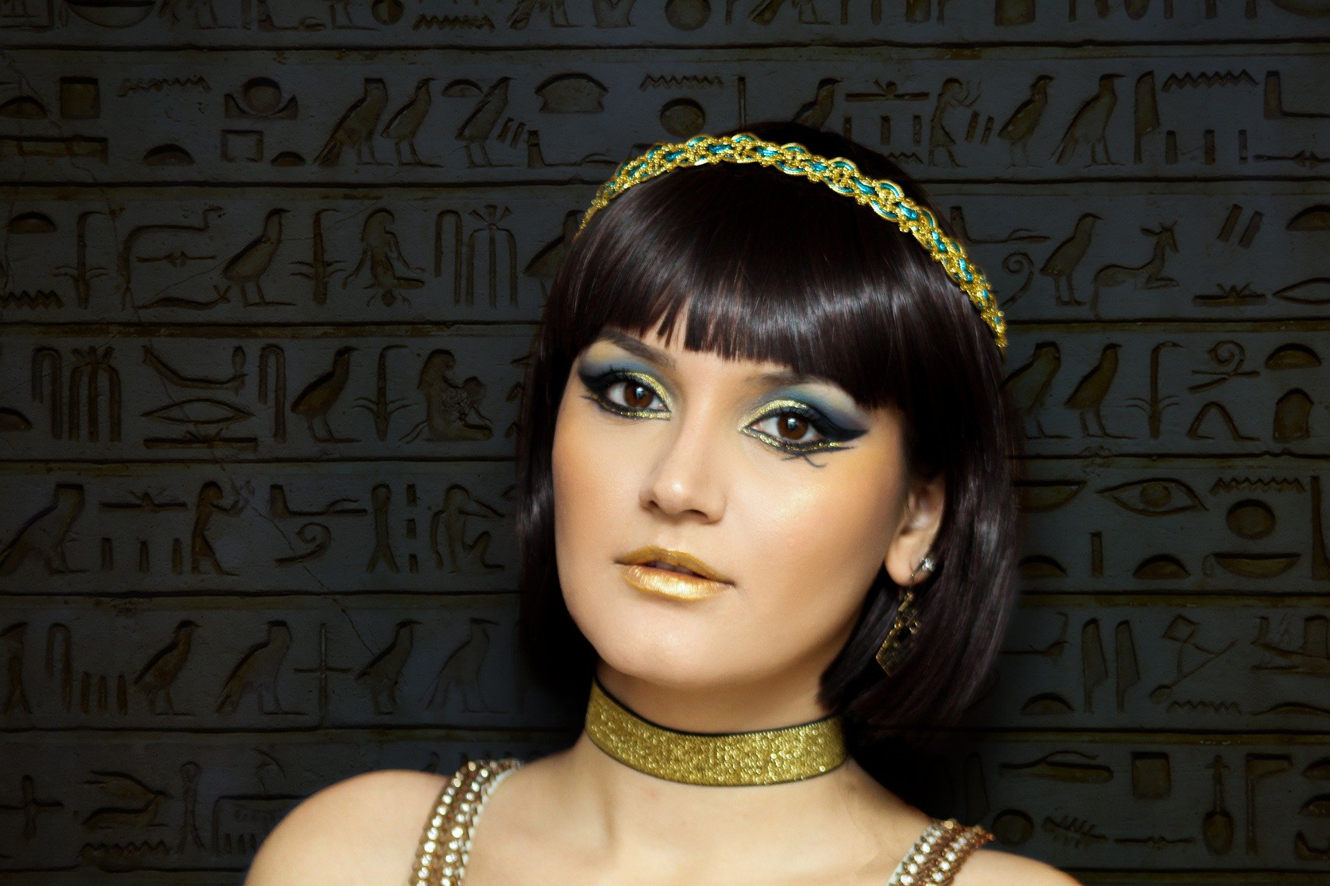Cleopatra depicted as a young woman